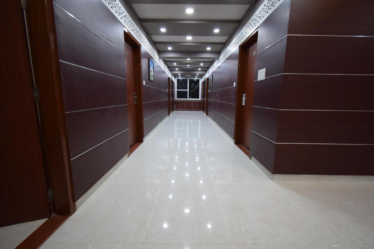 The Sky Imperial- Hotel Gopal Darshan Nāthdwāra エクステリア 写真